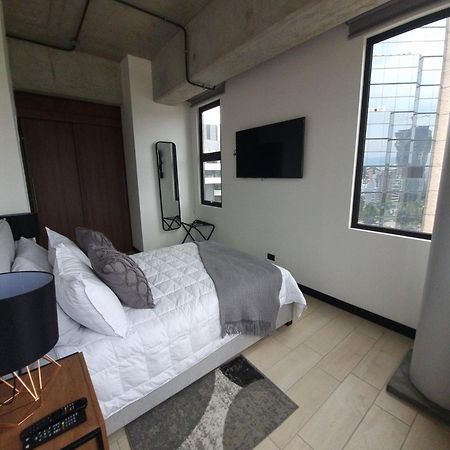 Apartamento 2 Habitaciones, Edificio Eon, Zona 10, Turin 危地马拉 外观 照片